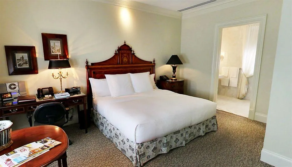 Hotel Le St. James Montreal